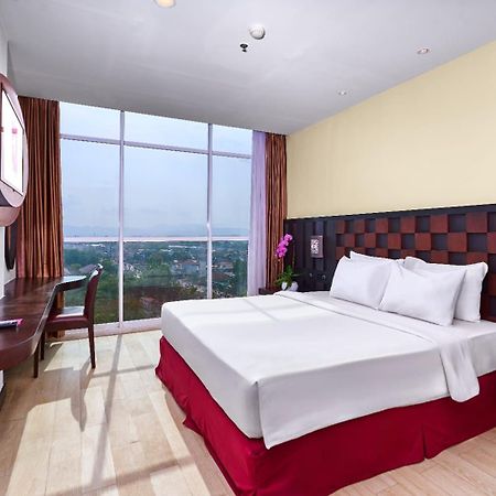 Grand Orchid Hotel Yogyakarta Maguwo Eksteriør billede