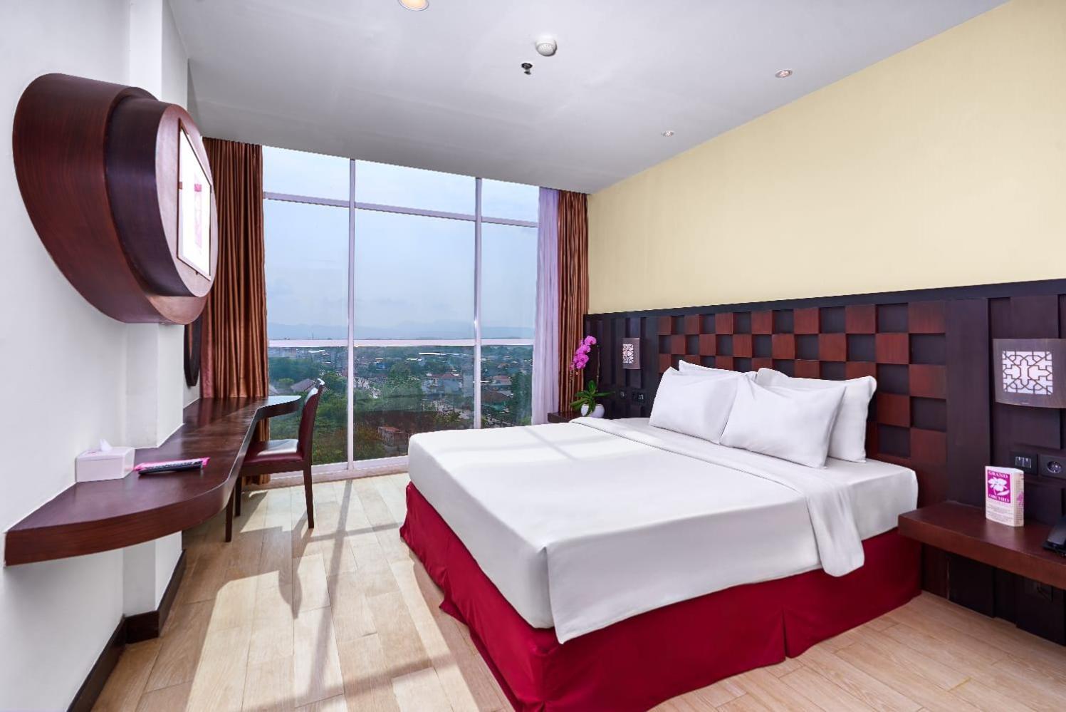 Grand Orchid Hotel Yogyakarta Maguwo Eksteriør billede