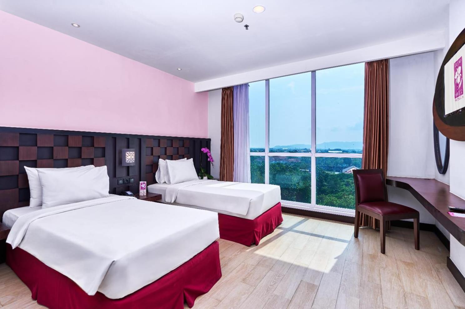Grand Orchid Hotel Yogyakarta Maguwo Eksteriør billede