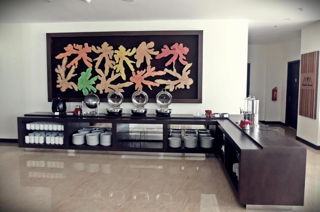 Grand Orchid Hotel Yogyakarta Maguwo Eksteriør billede