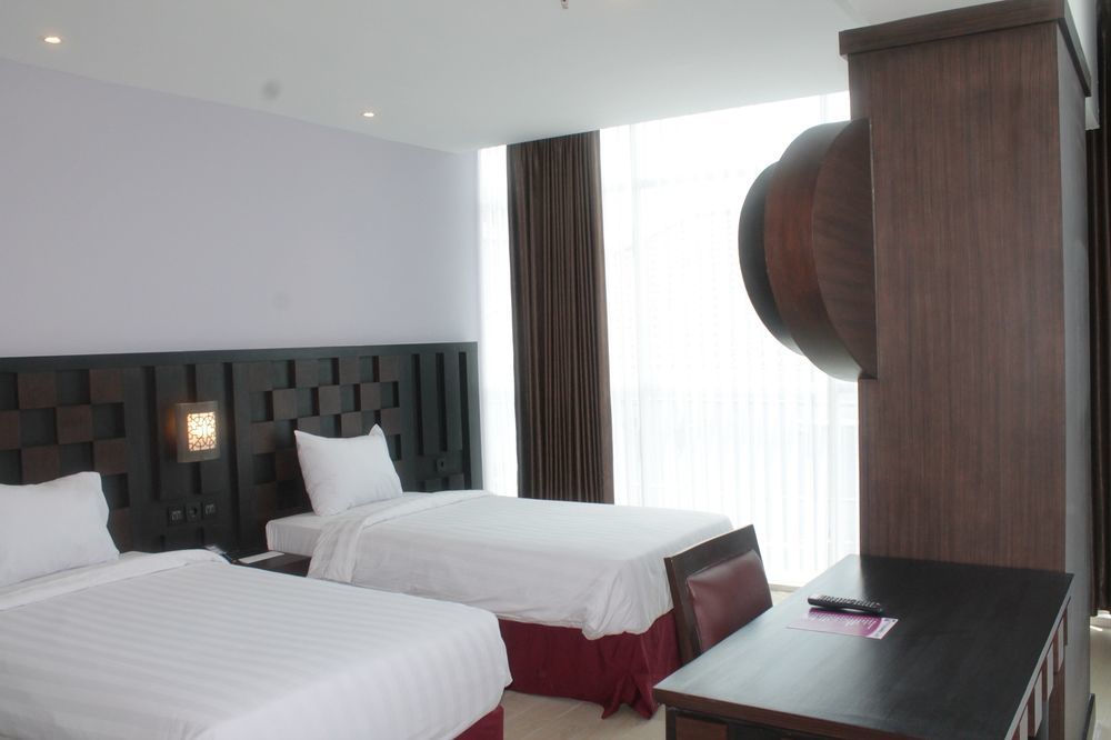 Grand Orchid Hotel Yogyakarta Maguwo Eksteriør billede