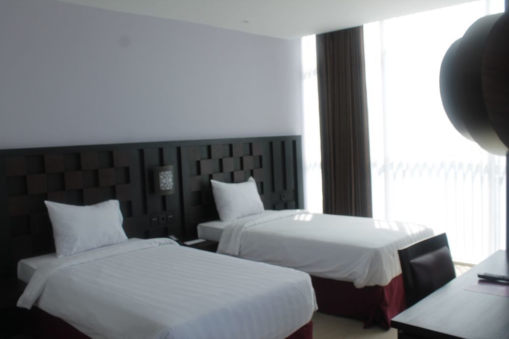 Grand Orchid Hotel Yogyakarta Maguwo Eksteriør billede