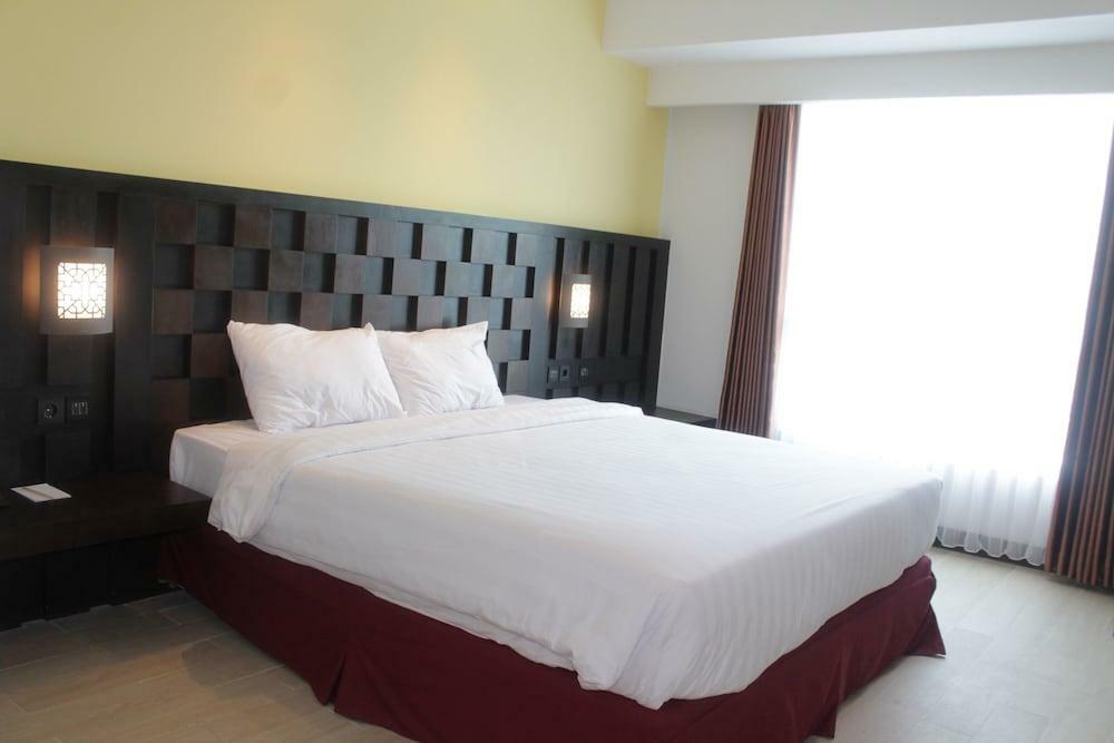 Grand Orchid Hotel Yogyakarta Maguwo Eksteriør billede